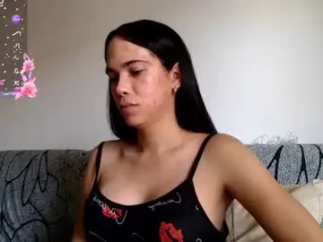 Chaturbate Free Porn Cam of luara_
