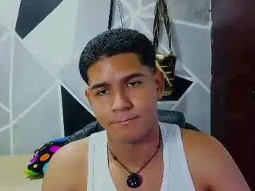 Chaturbate Free Porn Cam of latinohotboy_