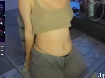 Chaturbate Live Sex Cam of moxiexfoxie