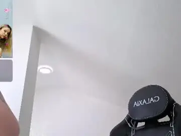 Chaturbate Live Sex Cam of megan_ros_