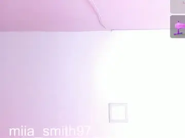 Chaturbate Live Sex Cam of miia_smith97