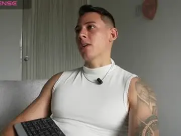 Chaturbate Live Sex of muscle_king_cum