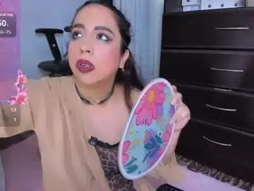 Chaturbate Best live sex cam show of carolinasweet33