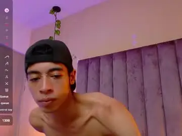 Chaturbate Live Sex Cam of liam_mercurio