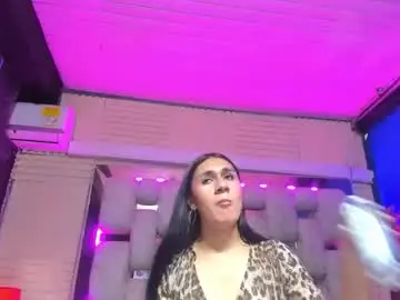 Chaturbate Live Sex Cam of mahiara_hot