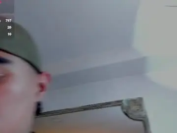 Chaturbate Watch Live Sex Cams of liamdeep_