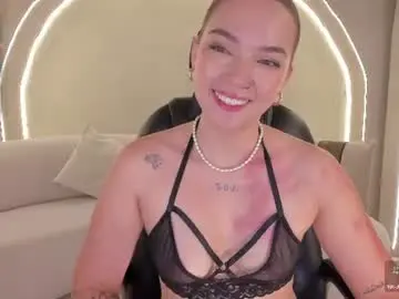 Chaturbate Live Sex Cam of haleygreenx