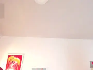 Chaturbate Free Live Porn of laukyubey1