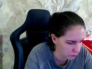 Chaturbate Live Sex Cam of irwi_tomboy