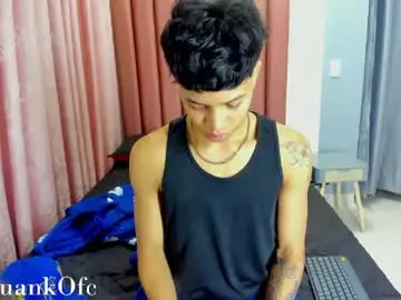 Chaturbate Adult Video Chat of dogan_renz0