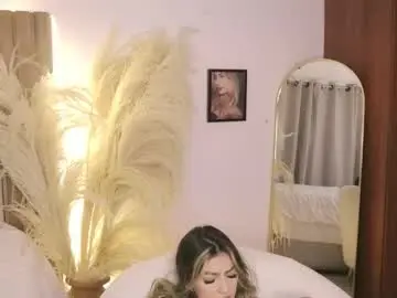 Chaturbate Live Porn of isabella_m_