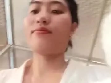 Chaturbate Live Sex Cam of xiagoal_cute
