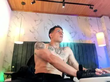 Chaturbate Sex Chat of dustin_sonne
