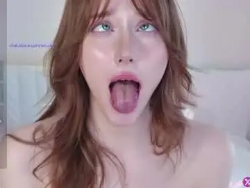Chaturbate Live Sex Cam of uwuxo