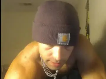 Chaturbate Best live sex cam show of izak144