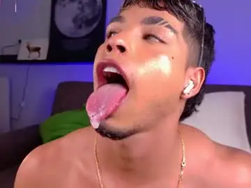 Chaturbate Sex Chat of ken_boy_
