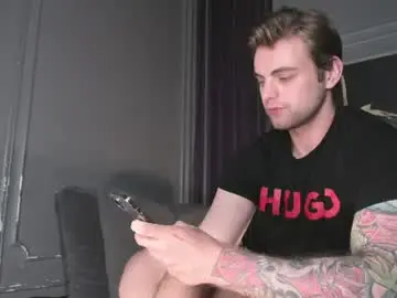 Chaturbate Adult Webcams of waynemiller_