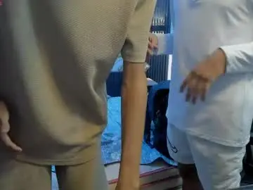Chaturbate Watch Live Sex Cams of dark_desiree18