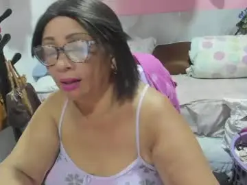 Chaturbate Live Sex Cam of mrs_mommy