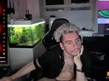 Chaturbate Watch Live Sex Cams of rayzel_white
