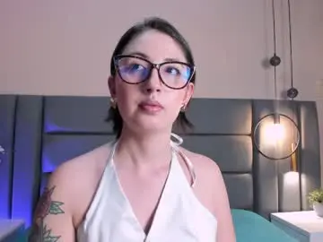 Chaturbate Nude Webcam of emilyywatson