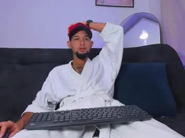 Chaturbate Live Sex of enyel_100