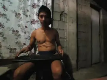 Chaturbate Nude Webcam of raffyhardcock4u