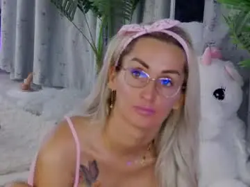 Chaturbate Nude Webcam of isabelleethan
