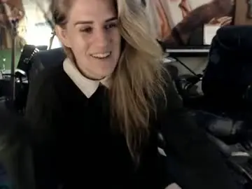 Chaturbate Best live sex cam show of katiecutie_5