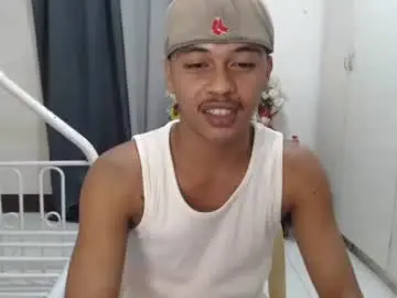 Chaturbate Best live sex cam show of itzme_jhonfred