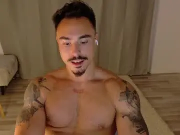 Chaturbate Sex Cam of master_lukass