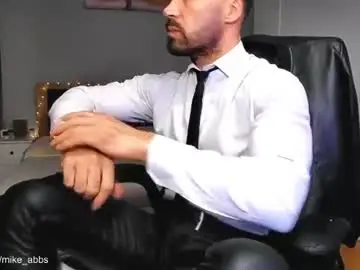 Chaturbate Watch Live Sex Cams of mikestrip