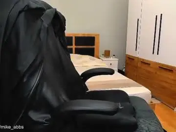 Chaturbate Free Porn Cam of mikestrip