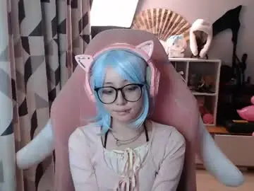 Chaturbate Live Sex Cam of danyelleeyermann