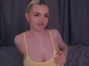 Chaturbate Live Sex Cam of vivid_girls