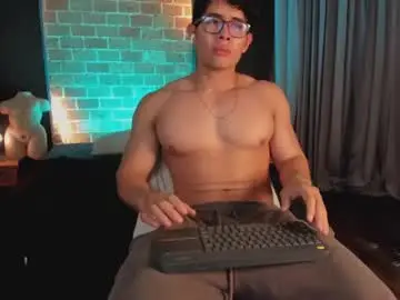 Chaturbate Adult Webcams of grayandrews