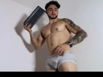 Chaturbate Free Live Porn of latinboyvip_