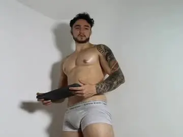 Chaturbate Sex Cam of latinboyvip_