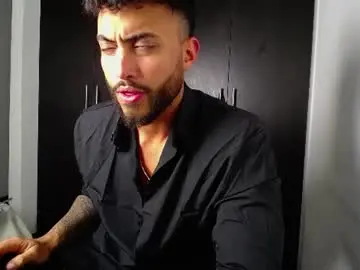 Chaturbate Live Sex of claybrown_