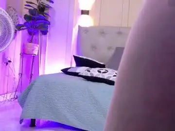 Chaturbate Live Sex Cam of chloerossee