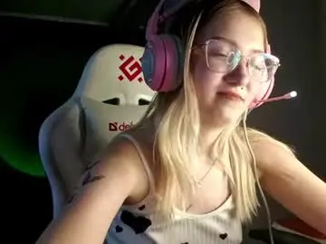 Chaturbate Watch Live Sex Cams of elizsnelson