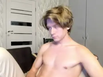 Chaturbate Live Sex Cam of milkiwy