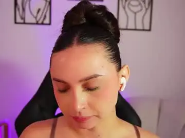 Chaturbate Live Sex Cam of aliceharperx