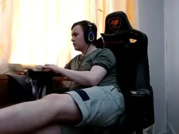 Chaturbate Live Sex Cam of iliaskrisloveee