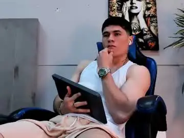 Chaturbate Adult Video Chat of roan_birkin