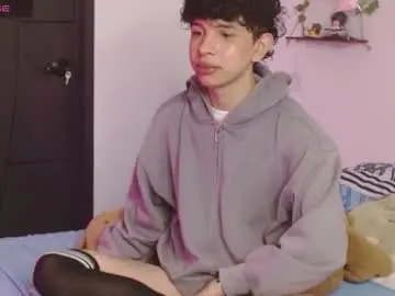 Chaturbate Best live sex cam show of cuddly_twinkie
