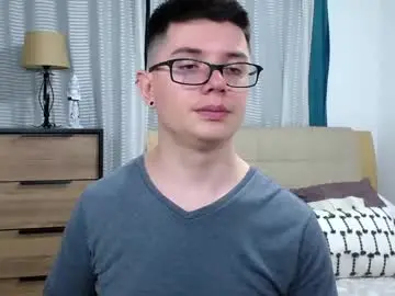 Chaturbate Watch Live Sex Cams of kevinhunts