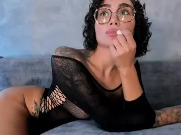 Chaturbate Adult Video Chat of valerieaustin