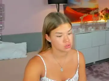 Chaturbate Free Porn Cam of cherry_lexi