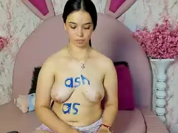 Chaturbate Watch Live Sex Cams of emma_luxx_